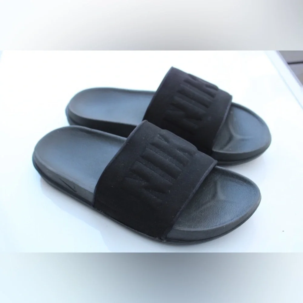Nike Women's Offcourt Slides
